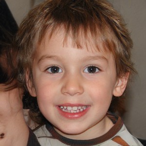 Nina R., Immobilienmanagerin in Hamburg mit EuroCheckin für Gästeregistrierung